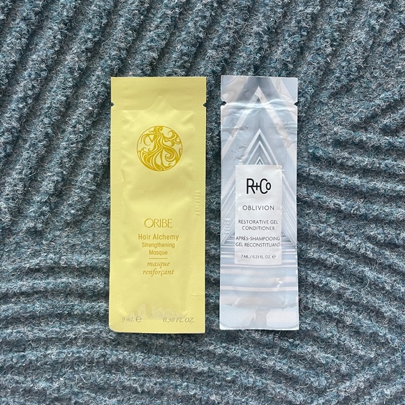 NWT The Very Hungry Caterpillar Canvas Pouch + 6 yummy skincare/haircare samples - Picture 3 of 7